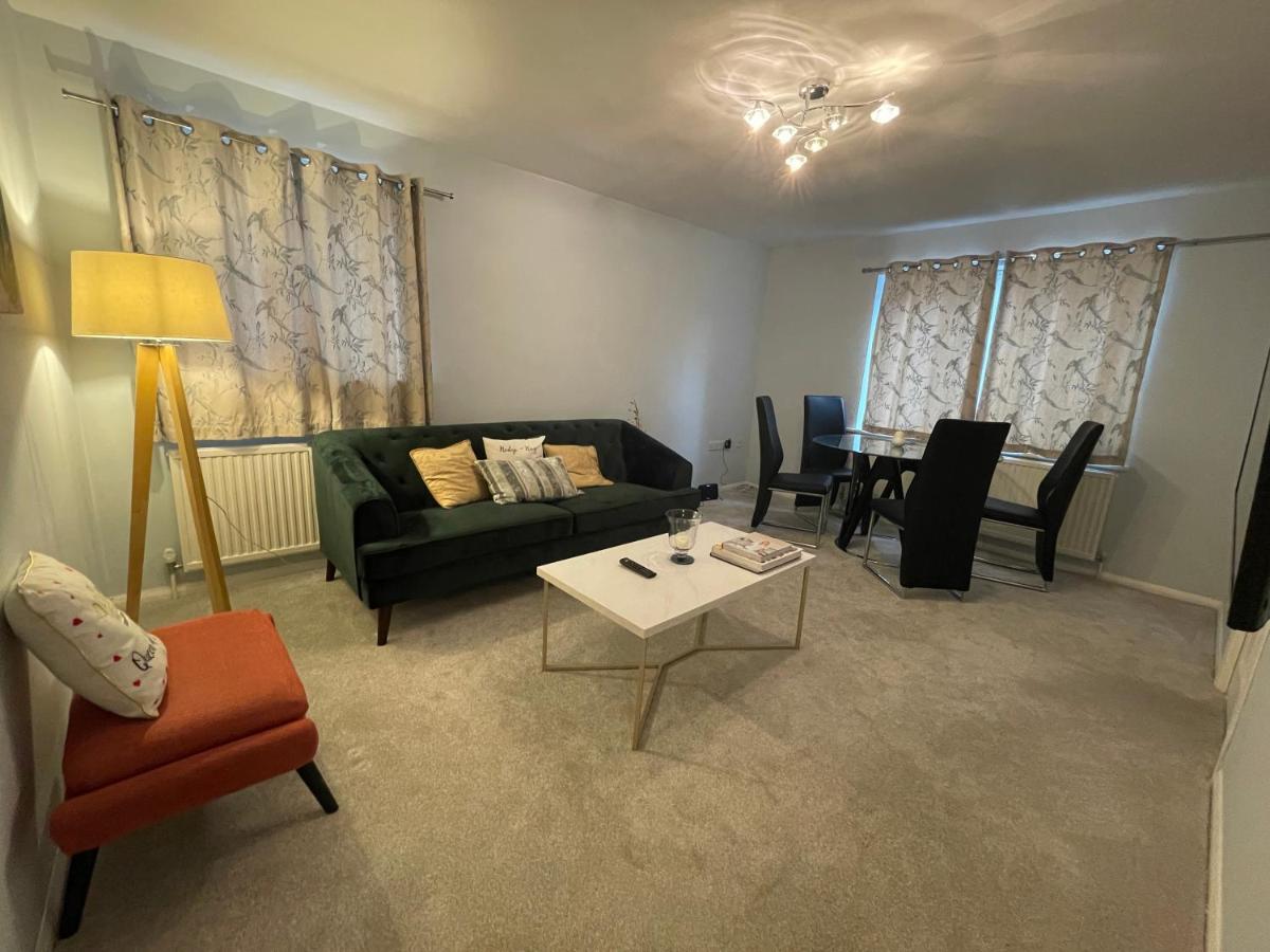 2 Bedroom Apartment Near Southfields London Kültér fotó