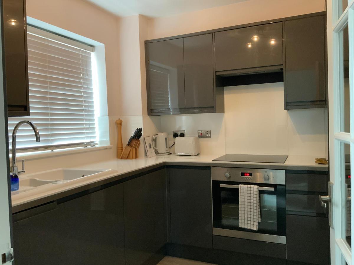 2 Bedroom Apartment Near Southfields London Kültér fotó
