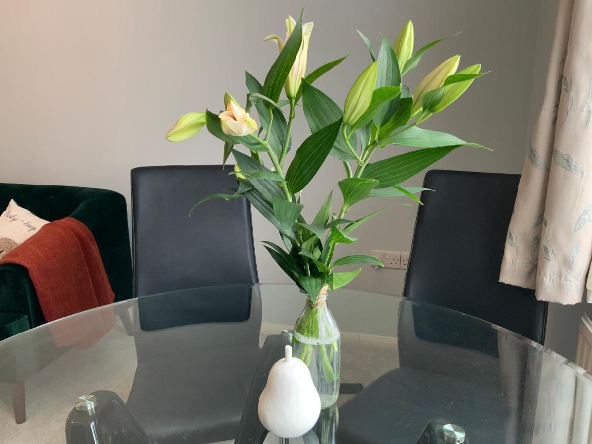 2 Bedroom Apartment Near Southfields London Kültér fotó
